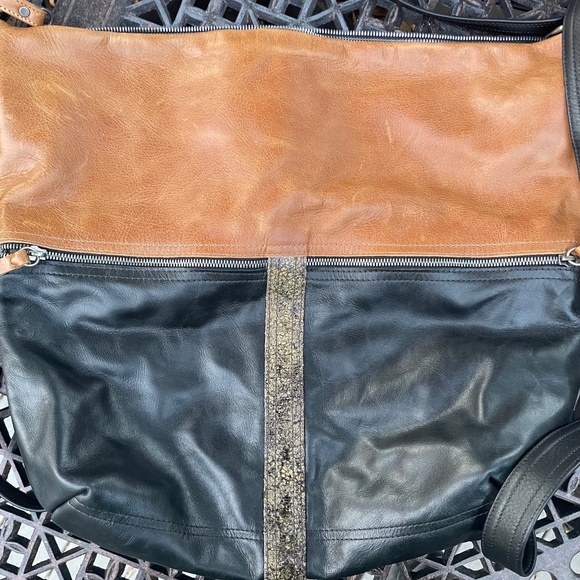 Rough and Tumble XL City Safari black and brown leather main image 9